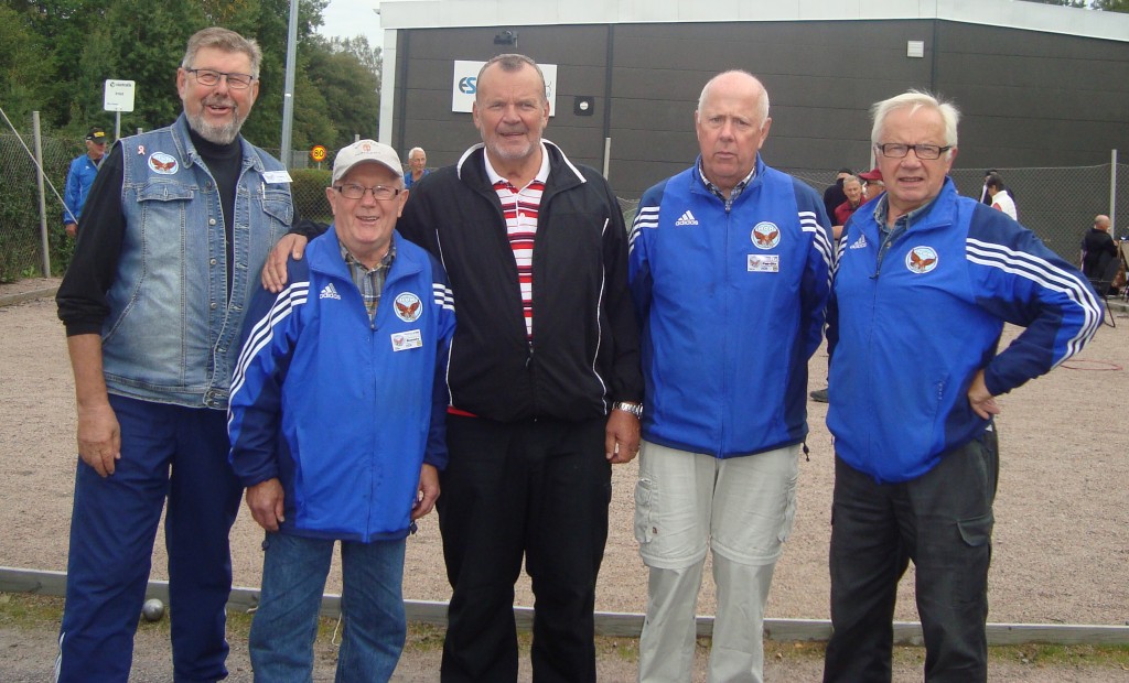 Hökerumsgrabbarna som spelade sista omgången, fr.v Eddy Persson, Ronnie Andersson, Kent Janson, Per-Ola Eliasson och Egon Ekunger.