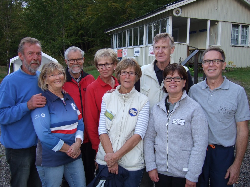 Finalisterna i A-slutspelet, fr.v Bo Karlberg och Elsy Svensson VAR, Ingemar och Anna-Marie Karlsson SKA, Gunhild Carlén och Lars-Åke Nilsson SSÖ, Pia och Kent Petersson DEB. (Foto Kjell Engsröm).