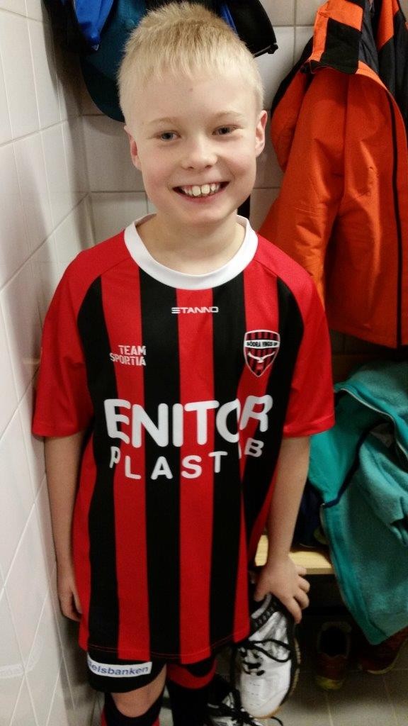 Lukas under en rast i Fristadshallen.